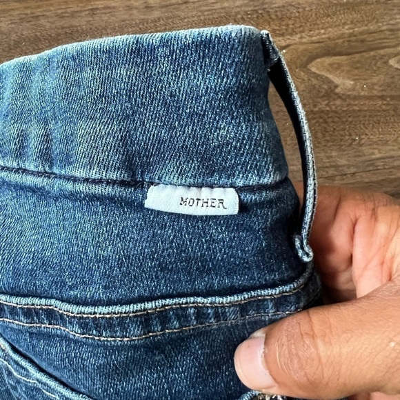 Mother The High Waist Looker Jeans in Teaming Up - Picture 12 of 12